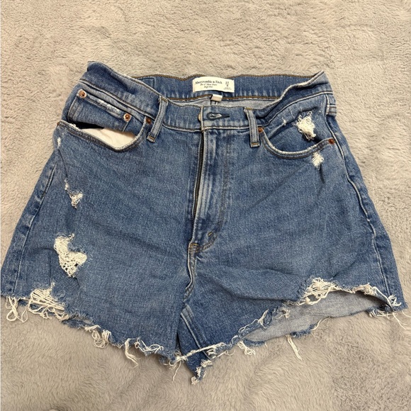Abercrombie curve love shorts - Picture 1 of 3
